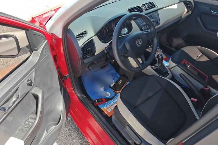 Used Skoda Fabia 2015 1.4L Automatic Chuanxing Edition
