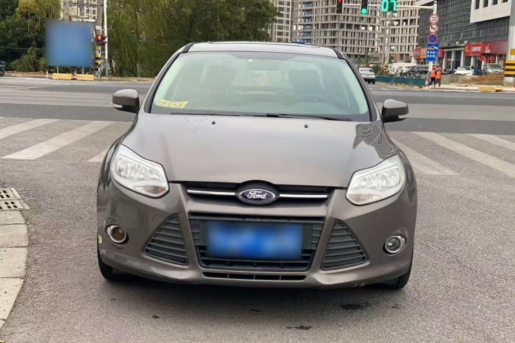 Used Ford Focus 2012 Sedan 1.6L Automatic Fashion Edition
