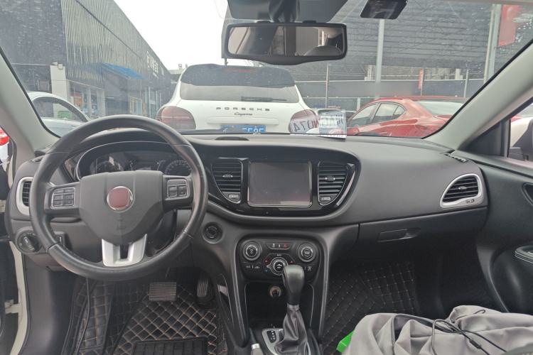 Used Fiat Viaggio 2012 1.4T Automatic Luxury Edition
