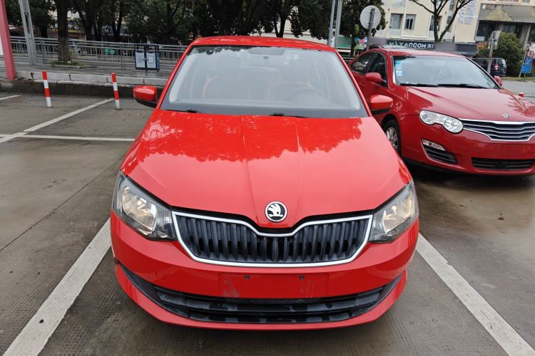 Used Skoda Fabia 2017 1.4L Automatic Car Enjoy Edition
