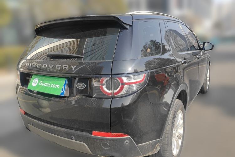 Used Land Rover Discovery Sport 2018 240 PS SE Version