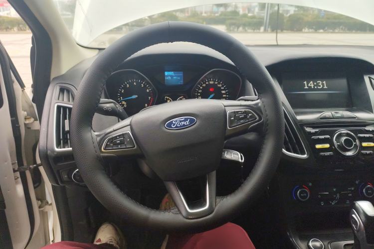 Used Ford Focus 2017 Sedan 1.6L Automatic Fashion Edition Smart Drive Version
