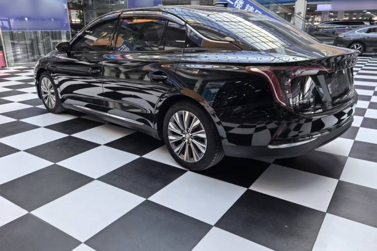 Used Hongqi E-QM5 2023 620km PLUS
