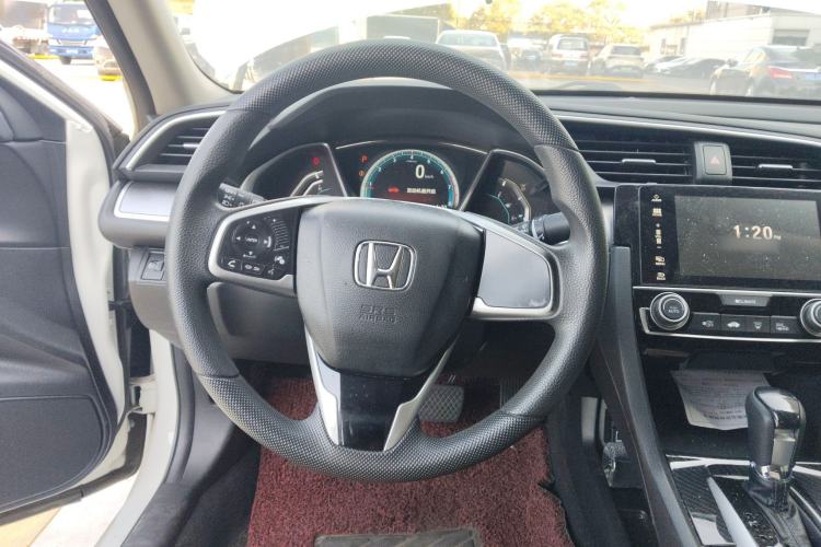 Used Honda Civic 2016 220TURBO CVT Luxury Edition
