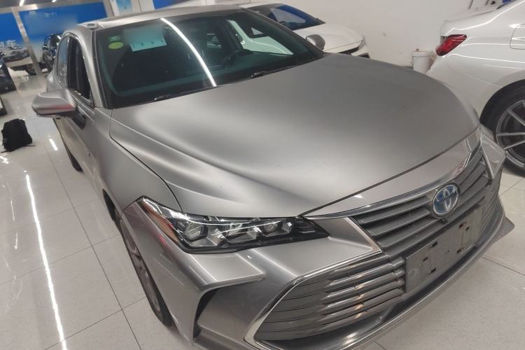 Used Toyota Avalon 2019 Dual-Engine 2.5L Luxury Edition China VI Standard
