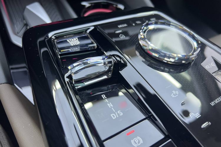 Used BMW 5 Series 2024 525Li Luxury Package
