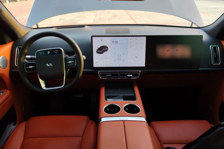 Used Li Auto L8 2023 Pro Model
