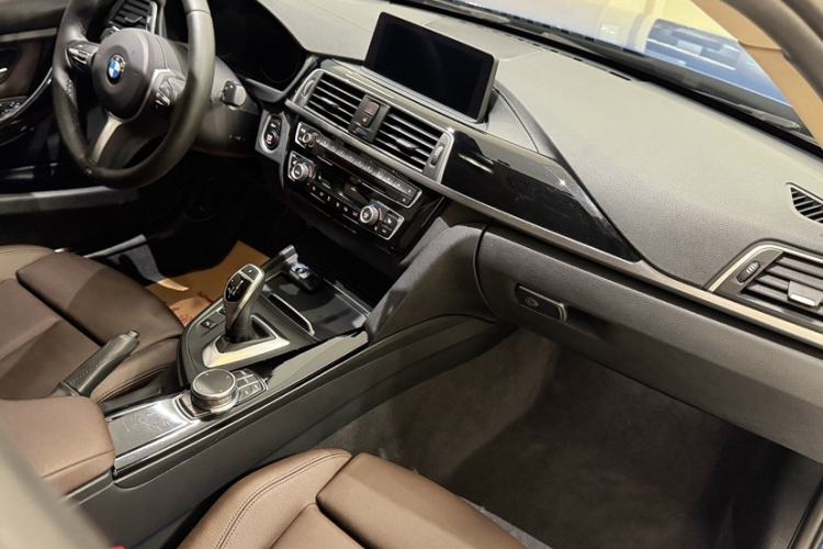 Used BMW 3 Series 2018 320Li Leading Model M Sport Package
