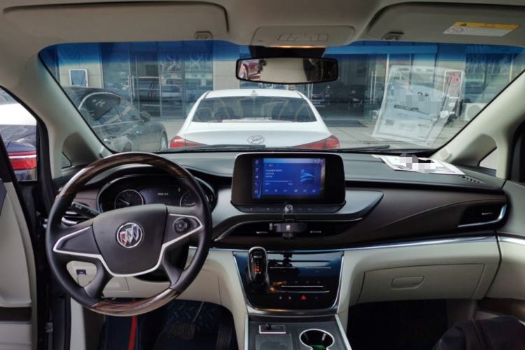 Used Buick GL8 2020 Land Cruiser Executive Class 652T Comfort Model