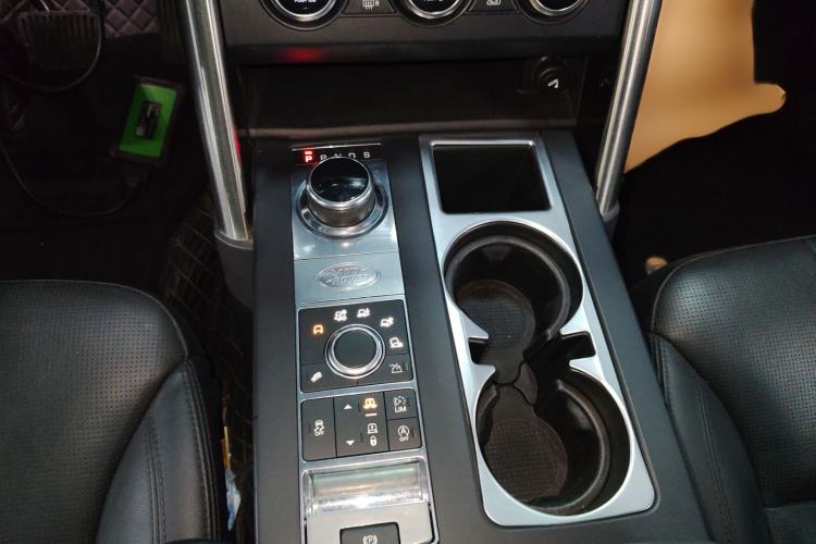 Used Land Rover Discovery 2018 3.0 SC V6 SE
