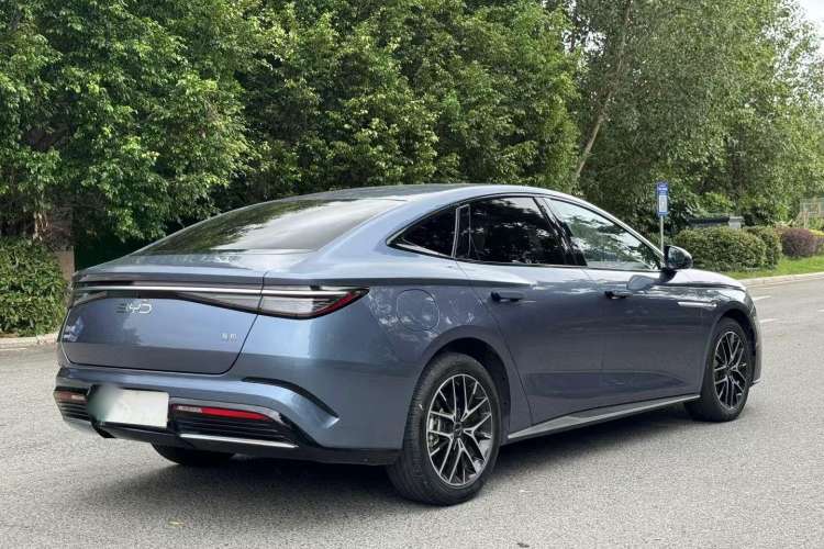 Used BYD Seal 2023 DM-i 1.5L 121km Prestige Model
