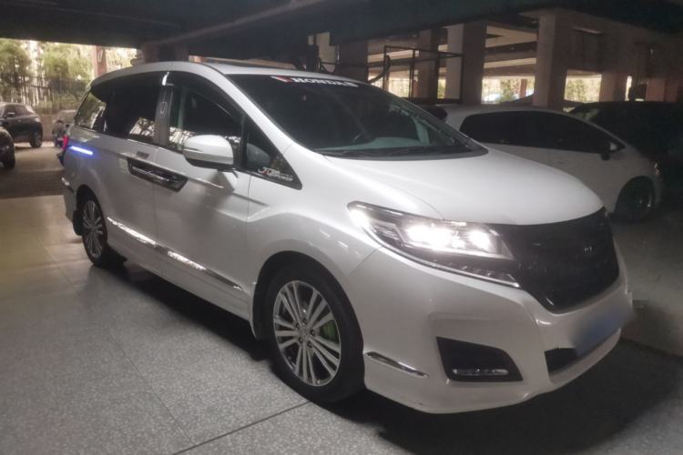 Used Honda Elysion 2016 2.4L Comfort Edition
