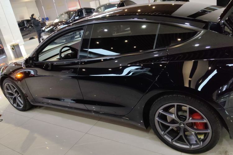 Used Tesla Model 3 2021 Revised Version II – Performance High-Performance All-Wheel-Drive Edition
