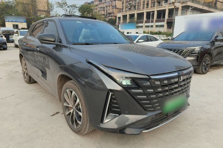 Used Changan UNI-Z New Energy 2024 Blue Whale Smart Electric iDD 125km Beyond Edition
