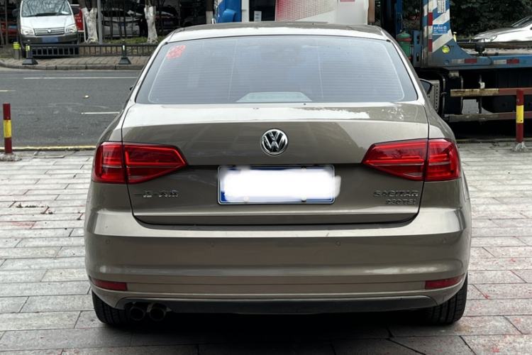 Used Volkswagen Sagitar 2017 230TSI Automatic Luxury Edition