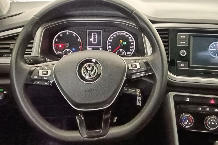 Used Volkswagen T-ROC 2019 230TSI DSG Two-Wheel-Drive Advanced Version China VI Standard