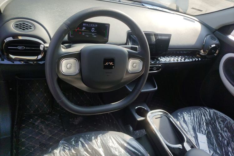 Used  3 2025 330km Freedom Edition
