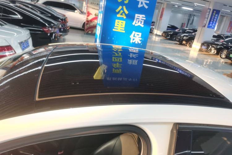 Used Volkswagen Lamando 2015 230TSI DSG Fashion Edition
