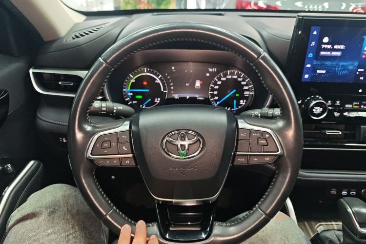 Used Toyota Highlander 2023 2.5L Smart Electric Hybrid Dual-Engine Four-Wheel Drive Prestige Version – 7 Seats