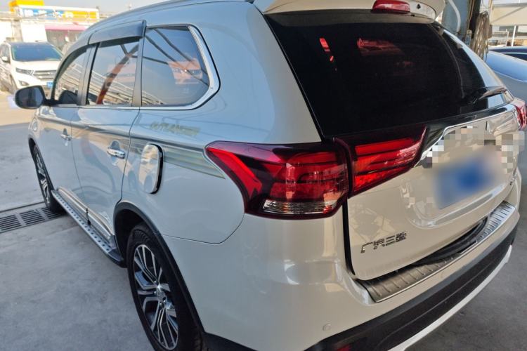 Used Mitsubishi Outlander 2018 2.4L 4x4 Elite Edition 5 Seats