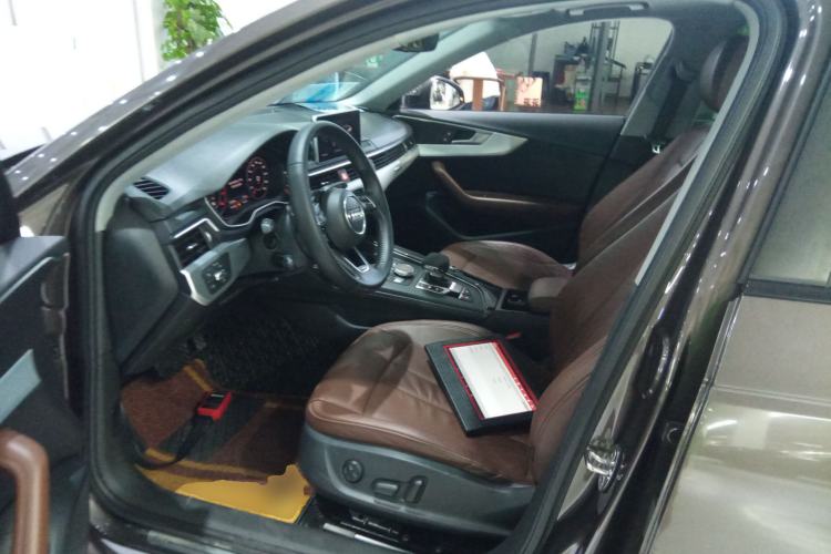 Used Audi A4L 2018 30th Anniversary Edition 40 TFSI Fashion Model