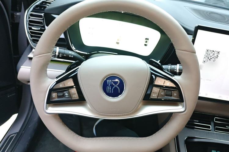 Used BYD Han 2025 EV with 701 km of Laser Radar-Enabled Intelligent Driving
