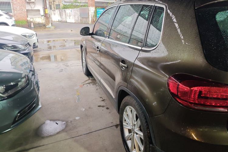 Used Volkswagen Tiguan 2015 1.8TSI Manual Two-Wheel-Drive Limited Edition