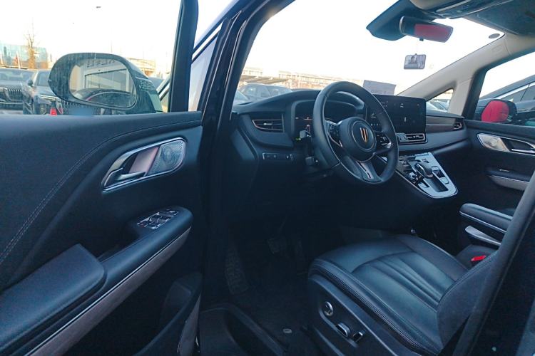 Used Hongqi HQ9 PHEV 2024 2.0T Four-Wheel Drive Business Edition
