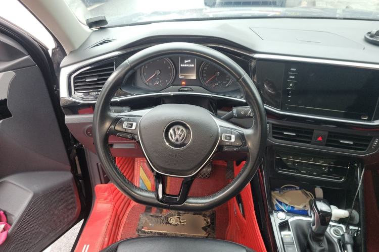 Used Volkswagen Tayron 2020 330TSI Two-Wheel Drive Luxury Smart Connectivity Version
