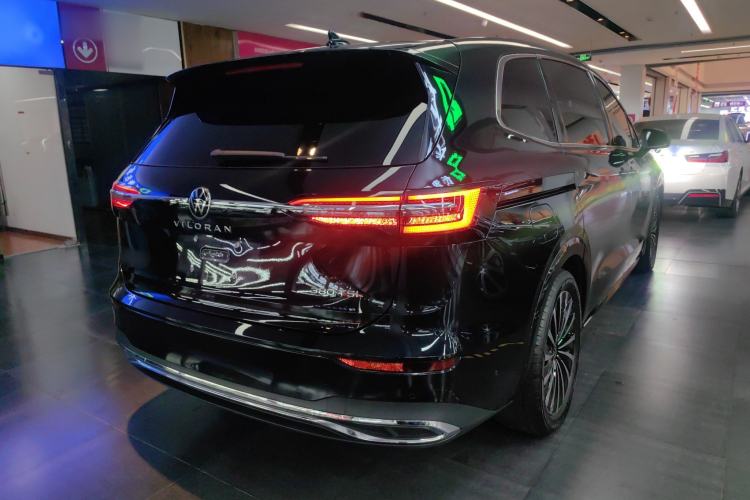 Used Volkswagen Viloran 2024 380TSI Premium Edition
