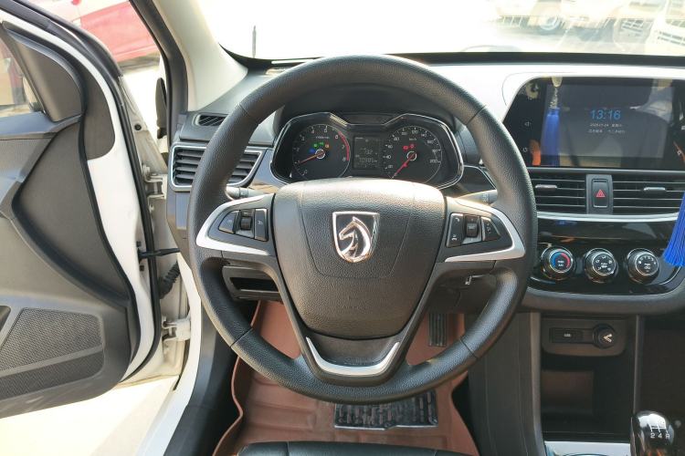 Used Baojun 310 2016 1.2L Manual Luxury Model
