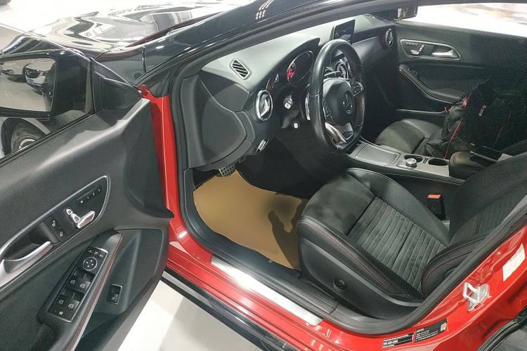 Used Mercedes-Benz CLA 2017 CLA 220 4MATIC

