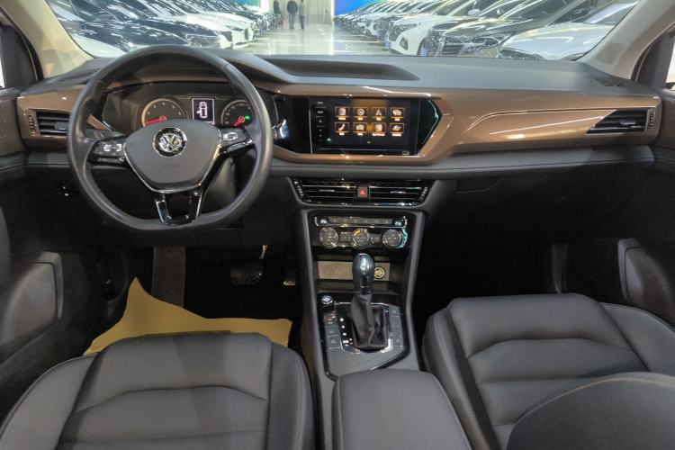 Used Volkswagen Tharu 2020 280TSI Two-Wheel Drive Luxury Plus Version China VI Standard