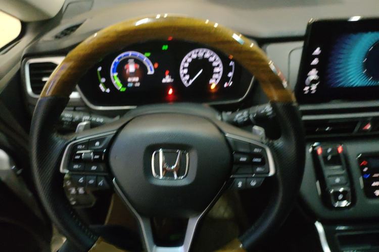 Used Honda Elysion 2022 2.0L eHEV Luxury First Edition
