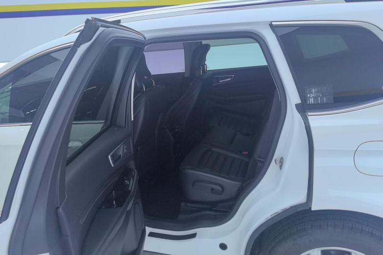 Used Ford Edge 2018 EcoBoost 245 Two-Wheel-Drive Titanium 7-Seater China V Standard
