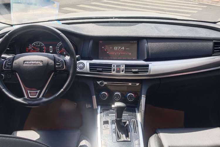 Used Haval H7 2017 Red-Label H7 2.0T Automatic Prestige Model
