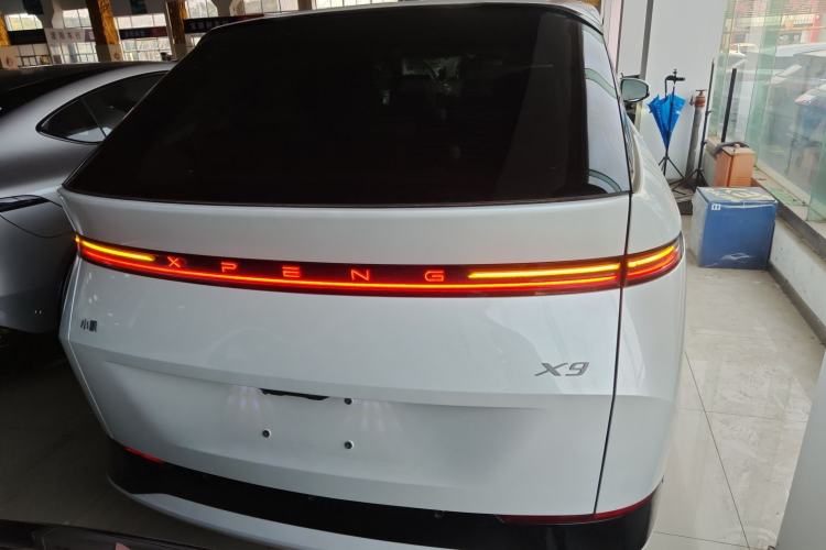 Used XPeng X9 2025 740 Ultra-Long Range Max
