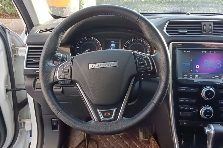 Used Haval H2 2016 Red-Label 1.5T Automatic Two-Wheel Drive Luxury Model
