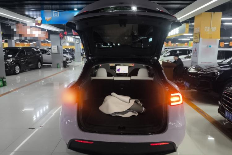 Used Tesla Model Y 2022 Rear-Wheel-Drive Version
