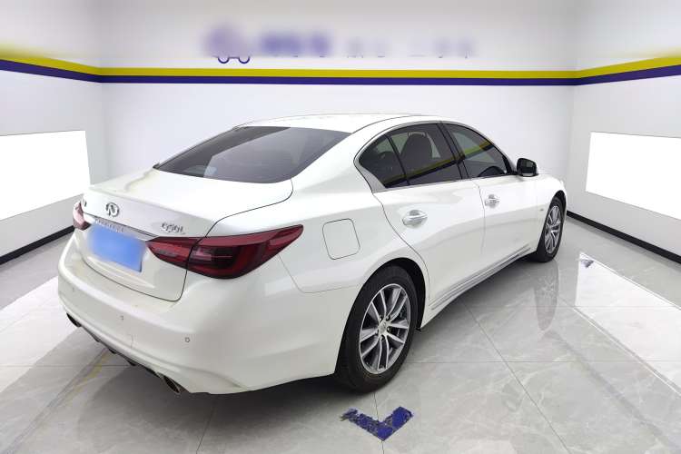 Used Infiniti Q50L 2022 2.0T Comfort Edition
