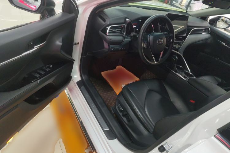 Used Toyota Camry 2023 2.0G Luxury Edition