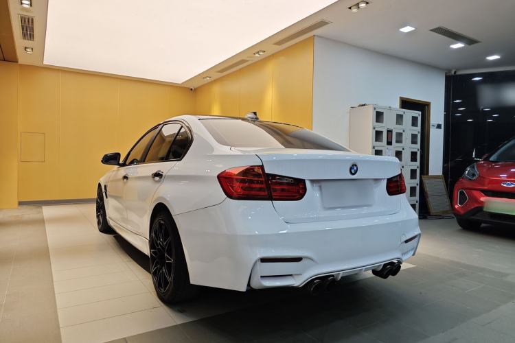 Used BMW 3 Series 2015 320i Luxury Line Stylish Edition