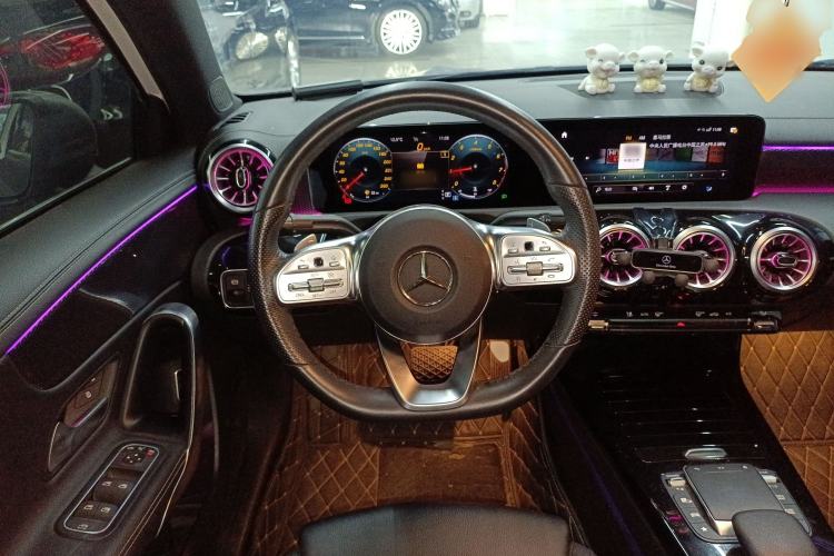 Used Mercedes-Benz A-Class 2022 Restyled A 200 L Sport Sedan Fashion Version
