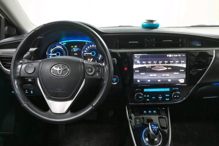 Used Toyota Corolla 2016 Dual-Engine 1.8L E-CVT Elite Edition
