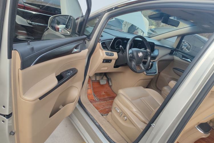 Used Buick GL8 2020 ES Land Cruiser 653T Luxury Edition
