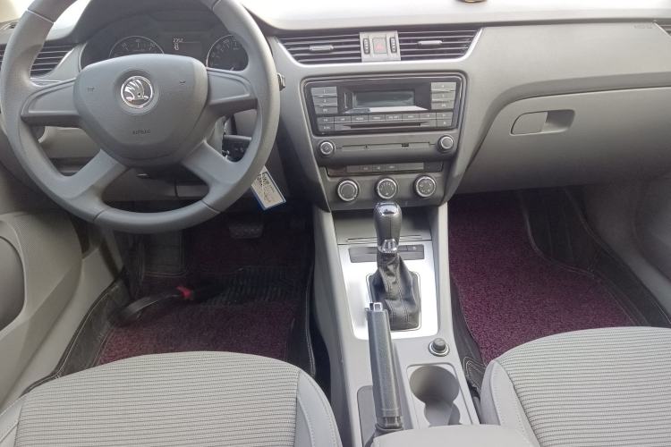 Used Skoda Octavia 2015 1.6L Automatic Yijie Edition