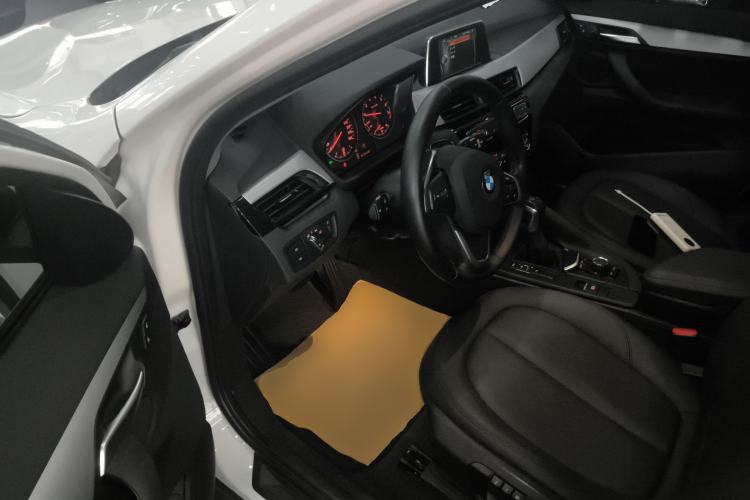 Used BMW X1 2016 sDrive18Li Premium Edition
