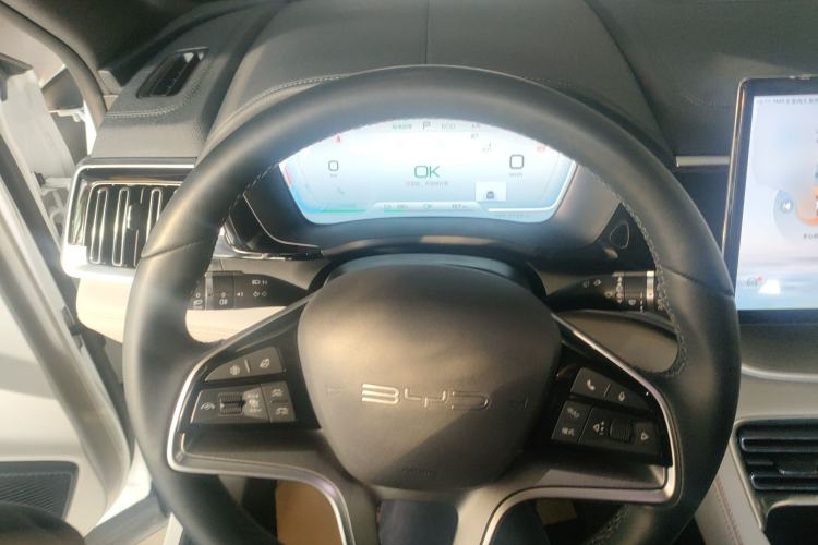 Used BYD Song PLUS New Energy 2023 Champion Edition EV 520KM Flagship Model