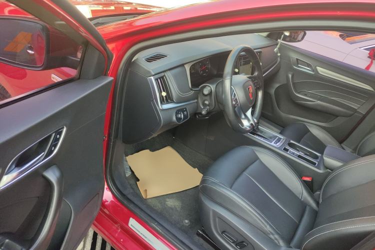 Used Roewe i6 2017 20T Automatic Internet Smart Edition
