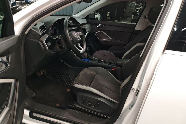 Used Audi Q3 2023 35 TFSI Progressive Dynamic Edition (1.4T)